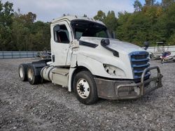 Salvage trucks for sale at Spartanburg, SC auction: 2020 Freightliner Cascadia 1-Semi Truck