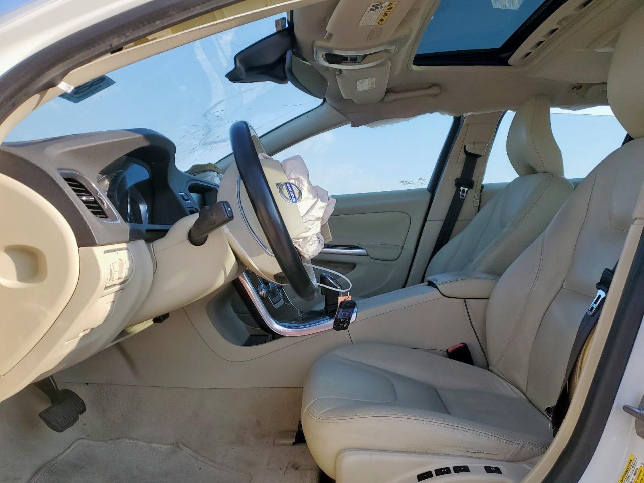 2015 Volvo V60 Premier