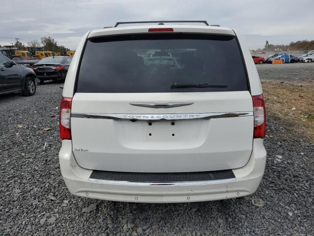 2013 Chrysler Town & Country Touring l