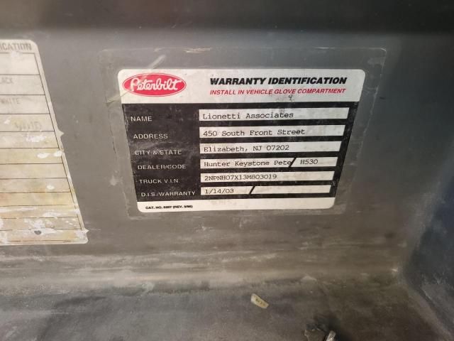 2003 Peterbilt Tractor 2003 Peterbilt 330 Tank Truck