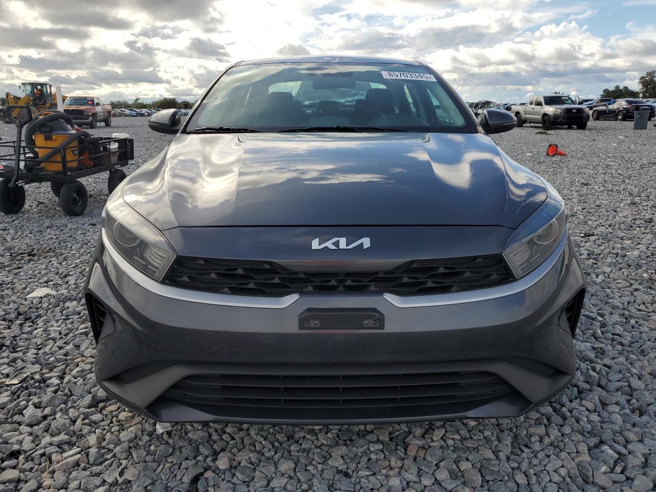 2023 KIA Forte lx