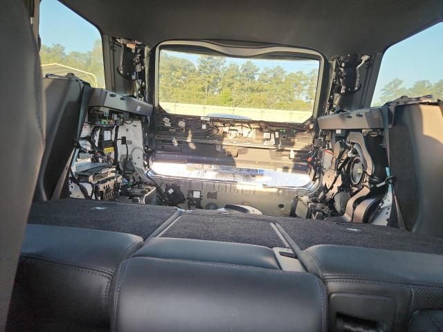 2020 Land Rover Range Rover P525 HSE