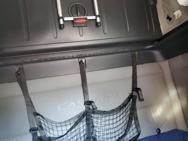 2020 Freightliner Cascadia 126 Semi Truck