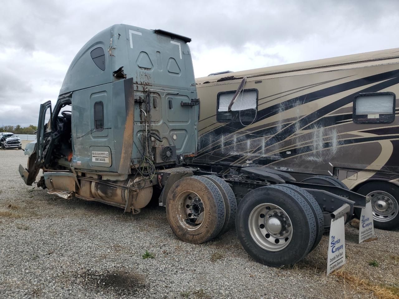 2022 Freigliner 2022 Freightliner Cascadia 126 Semi Truck