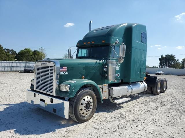 2001 Freightliner Convention Semi Truck