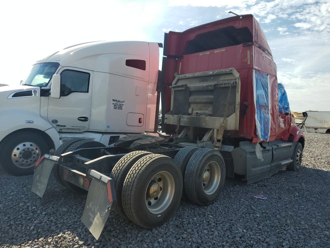 2017 International Prostar Semi Truck