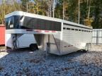 2021 Featherlite 8117-6720-STD Livestock Trailer