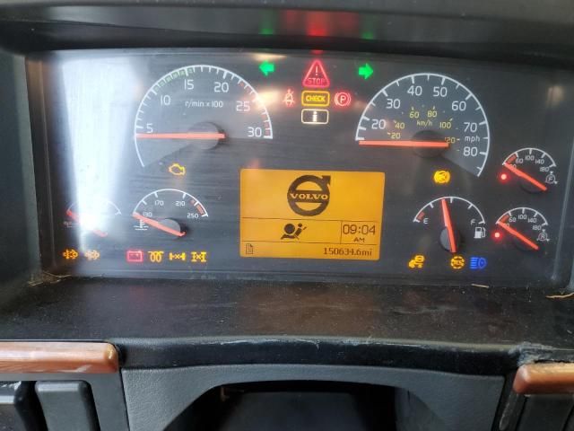 2008 Volvo VNL Semi Truck