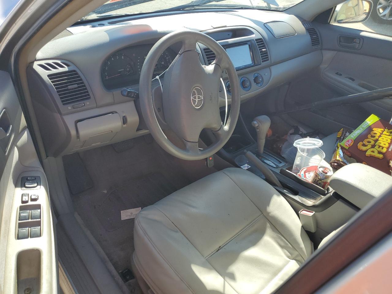 2003 Toyota Camry le