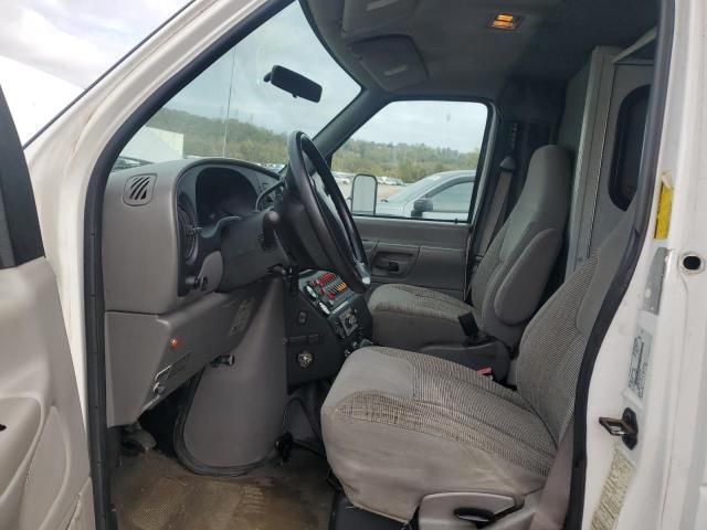1999 Ford Econoline E450 Super Duty Cutaway Van RV