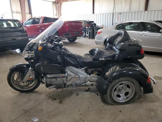 2001 Honda Gl1800 a