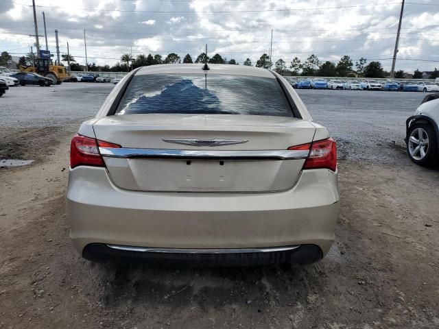 2013 Chrysler 200 Touring