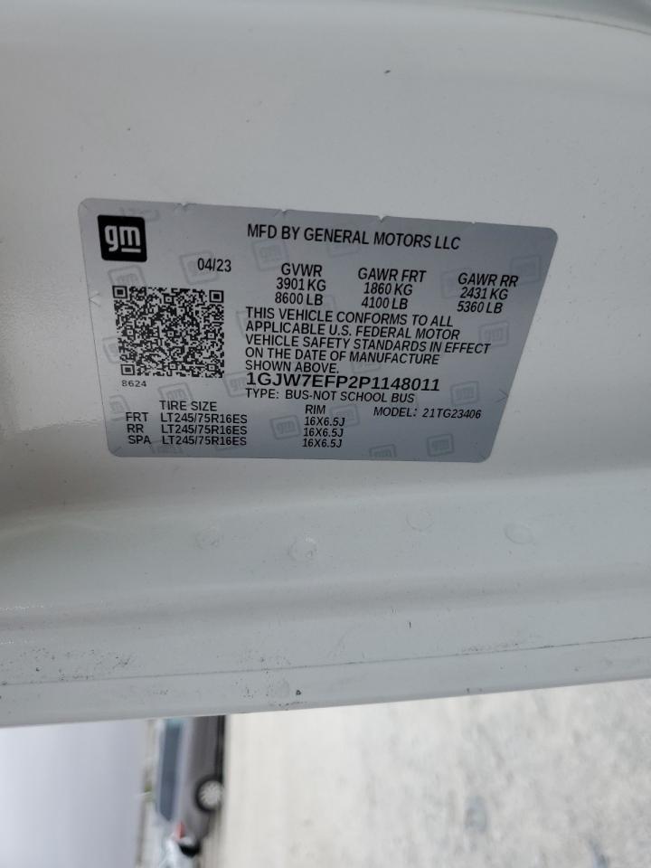 2023 GMC Savana G2500 LS
