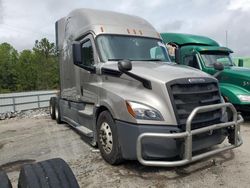 Salvage trucks for sale at Jacksonville, FL auction: 2019 Freightliner Cascadia 126