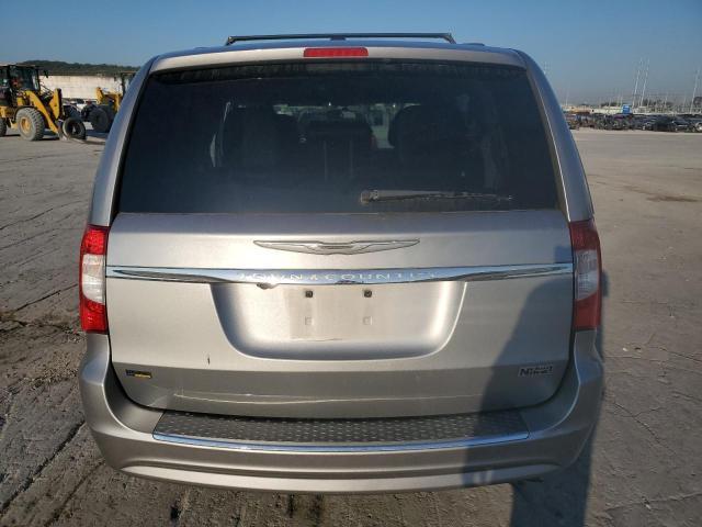 2016 Chrysler Town-count