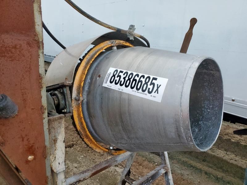 1990 Unknown 1990 Concrete Mixer