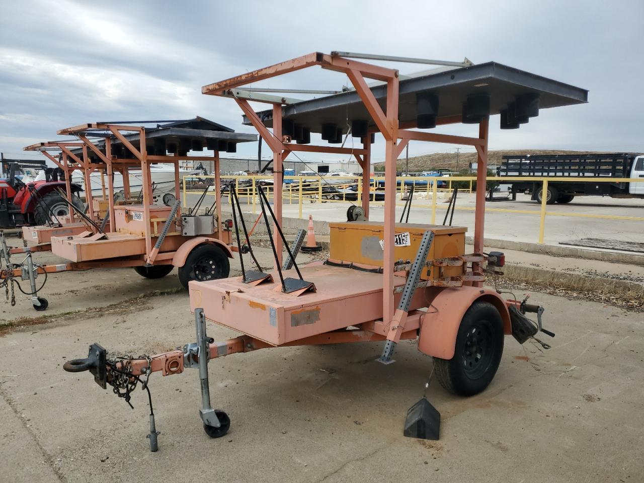 2005 Arrow 2005 Team Fenex TMABVA-15 Arrow Board Trailer