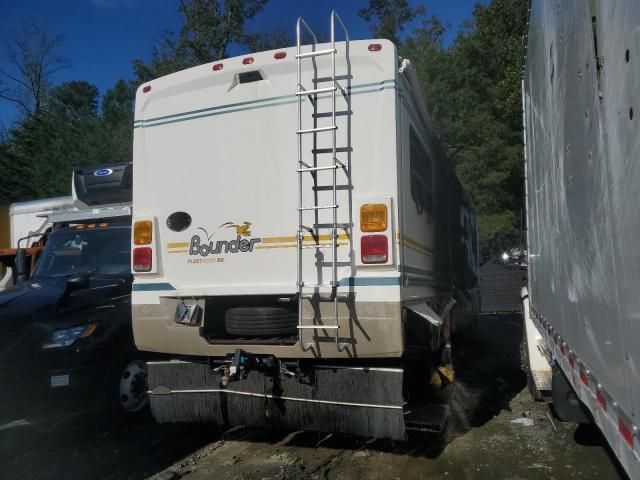 2003 Workhorse Custom Chassis Motorhome Chassis W22