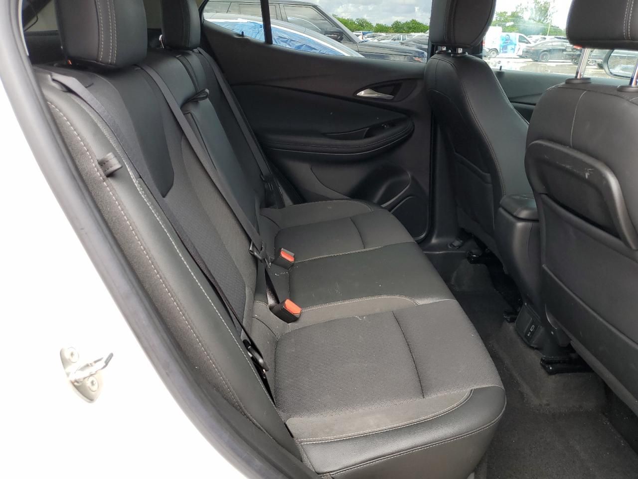 2022 Buick Encore gx Select