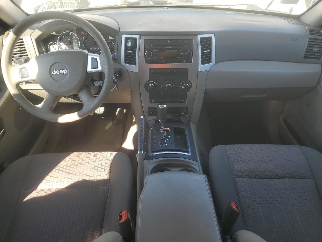 2010 Jeep Grand Cherokee Laredo