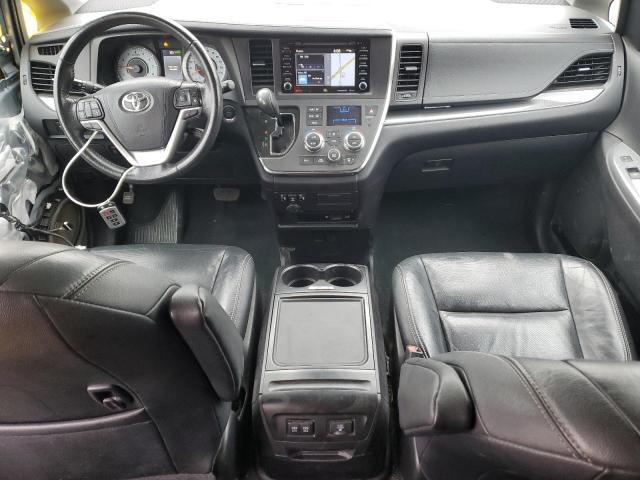 2019 Toyota Sienna se