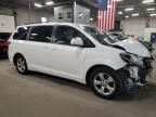 2017 Toyota Sienna le