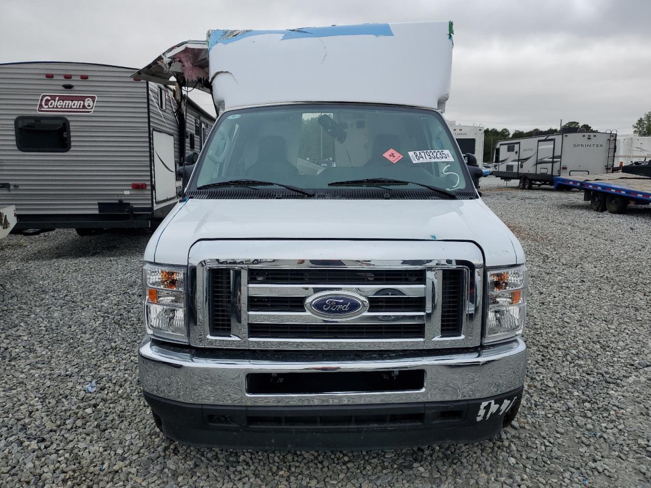 2025 Ford Econoline E350 Super Duty Cutaway Van