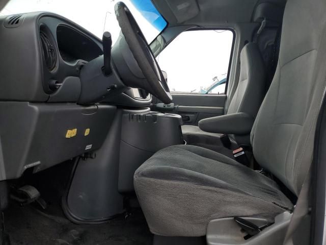 2005 Ford Econoline E250 Van