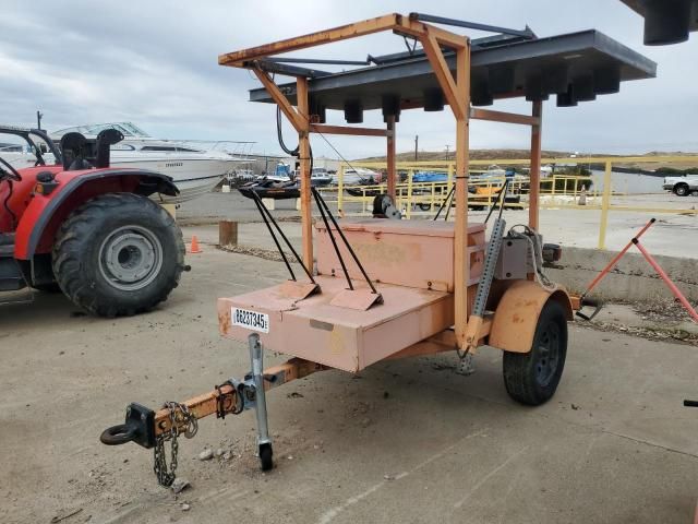 2001 Arrow 2001 Team Fenex Arrow Board Trailer