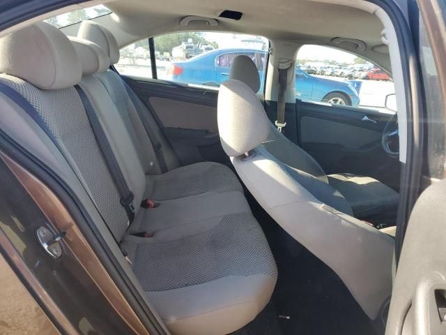 2012 Volkswagen Jetta Base