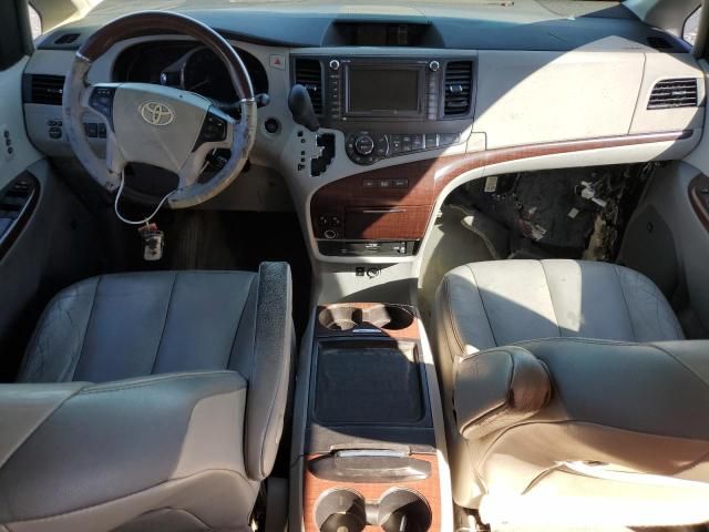 2011 Toyota Sienna XLE