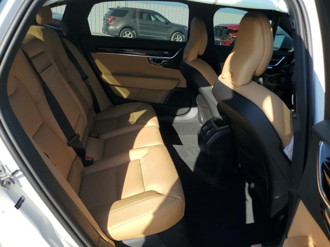 2020 Volvo S90 T6 Momentum