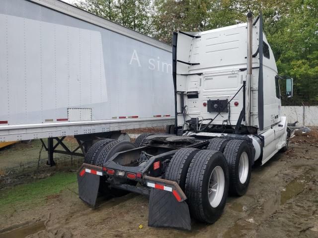 2015 Volvo VNL Semi Truck