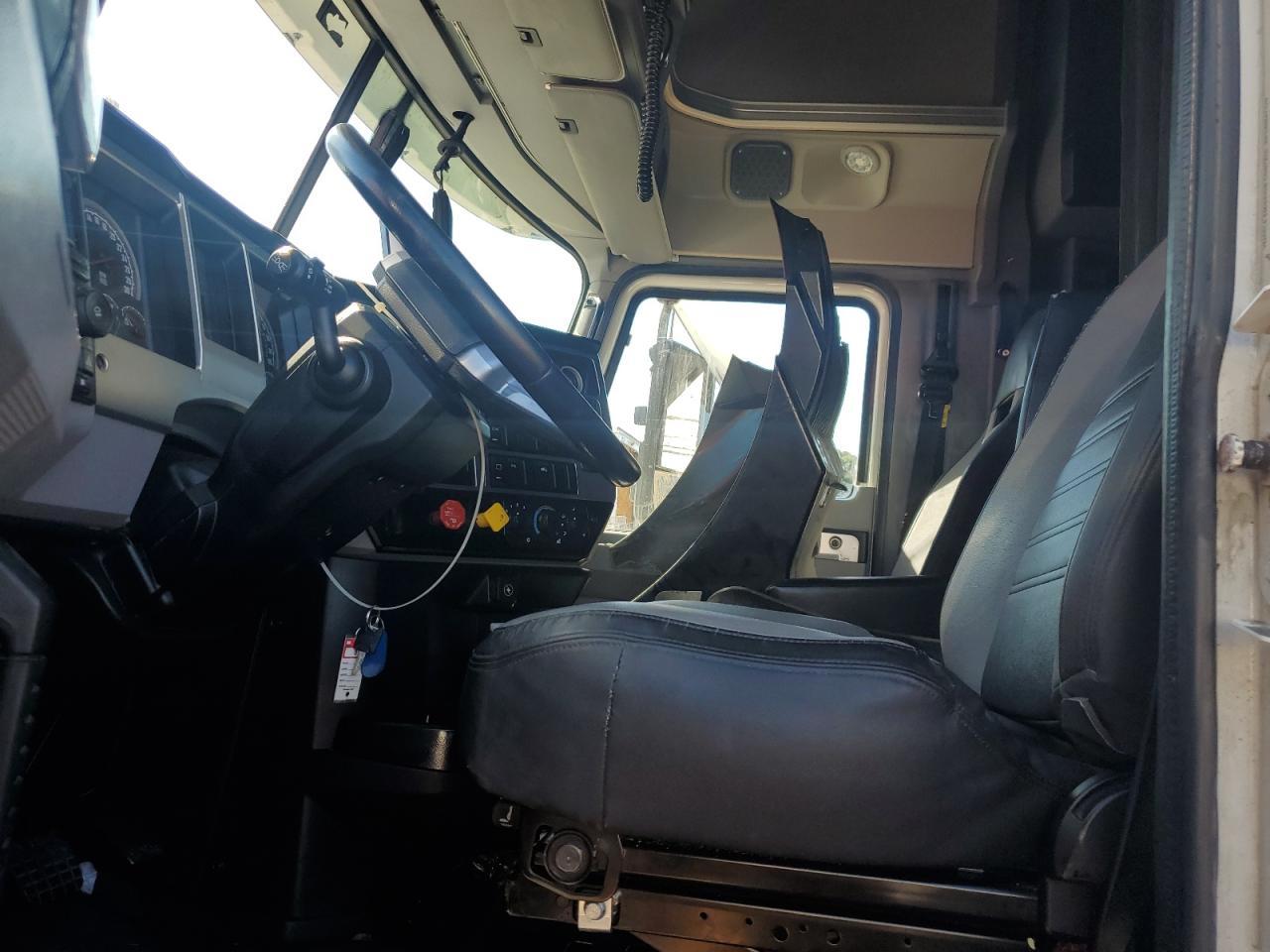 2020 Mack Anthem Semi Truck