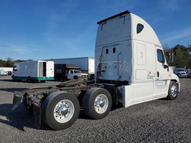 2016 Freightliner Cascadia 125 Semi Truck