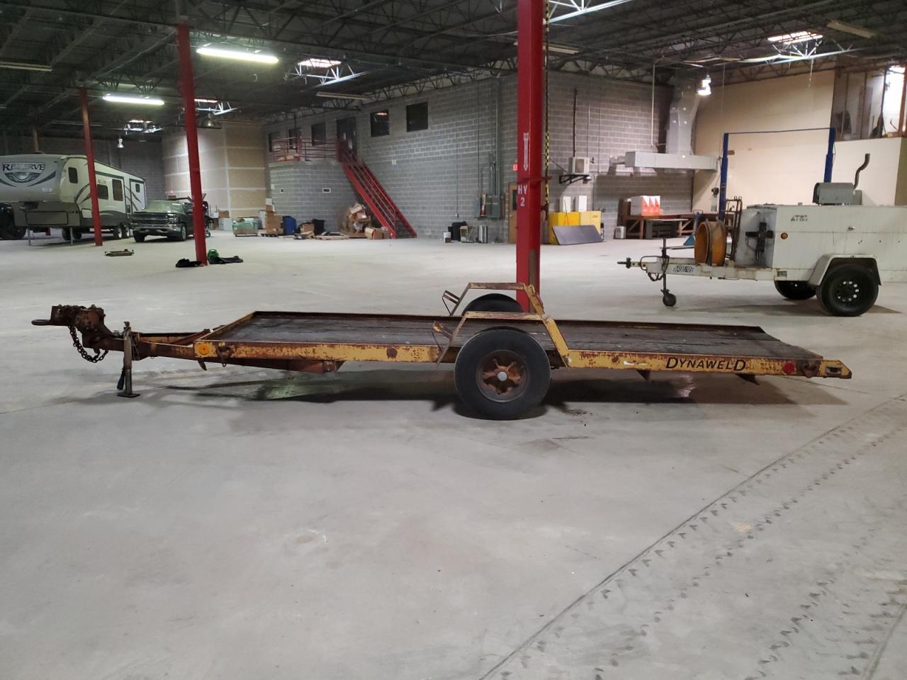 1989 Dynaweld Equipment Trailer