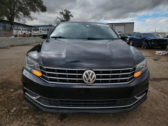 2016 Volkswagen Passat SE