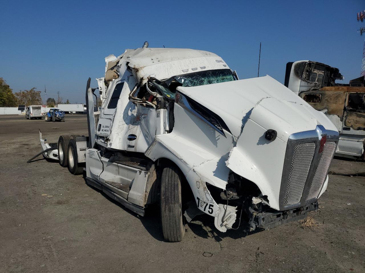 2024 Kenworth T680 Semi Truck