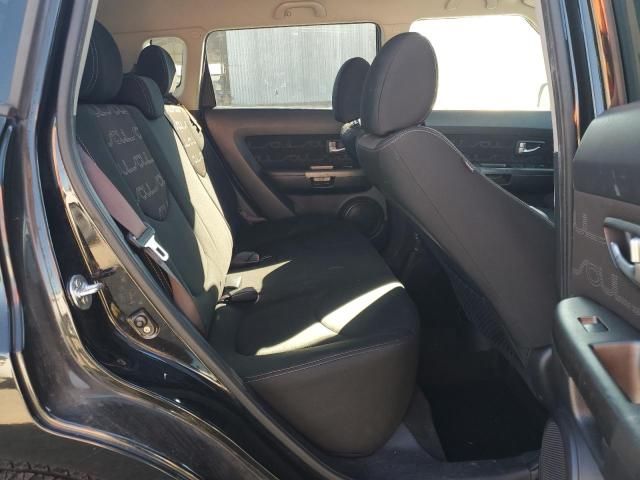 2013 KIA Soul +