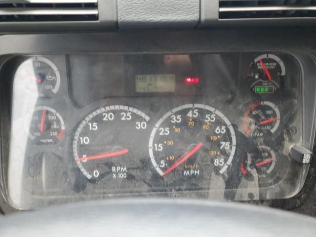2012 Freightliner Cascadia 125