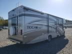 2010 Ford Econoline E450 Super Duty Cutaway Van