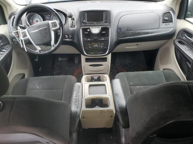 2012 Chrysler Town & Country Touring