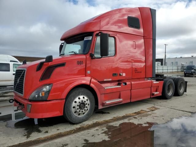 2013 Volvo VN VNL