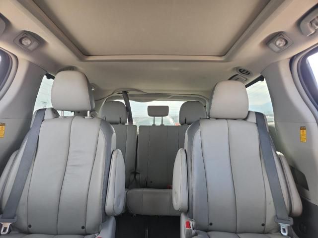 2014 Toyota Sienna