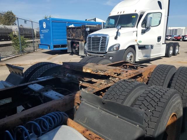 2015 International Prostar LF687 Semi Truck