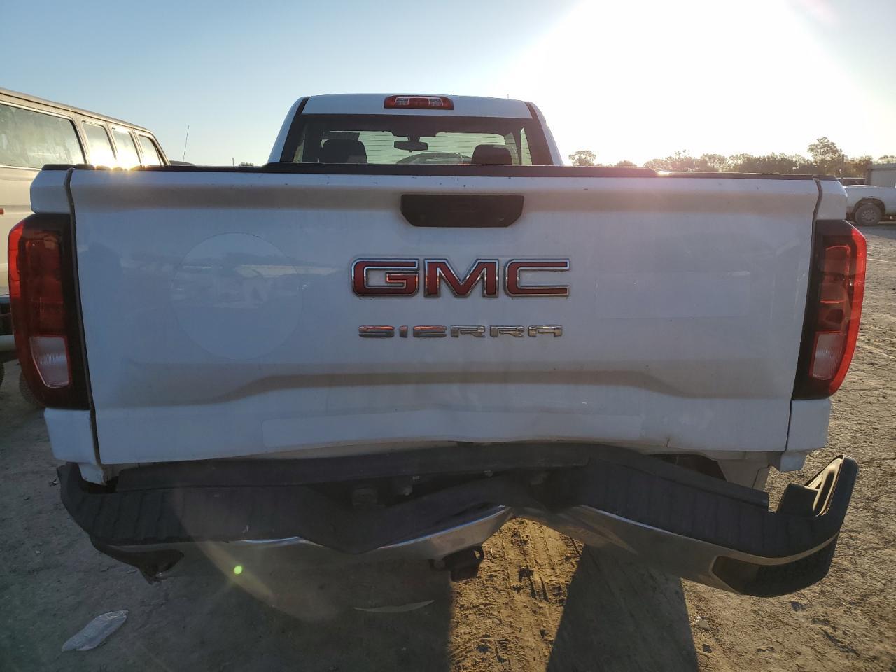 2022 GMC Sierra Limited C1500