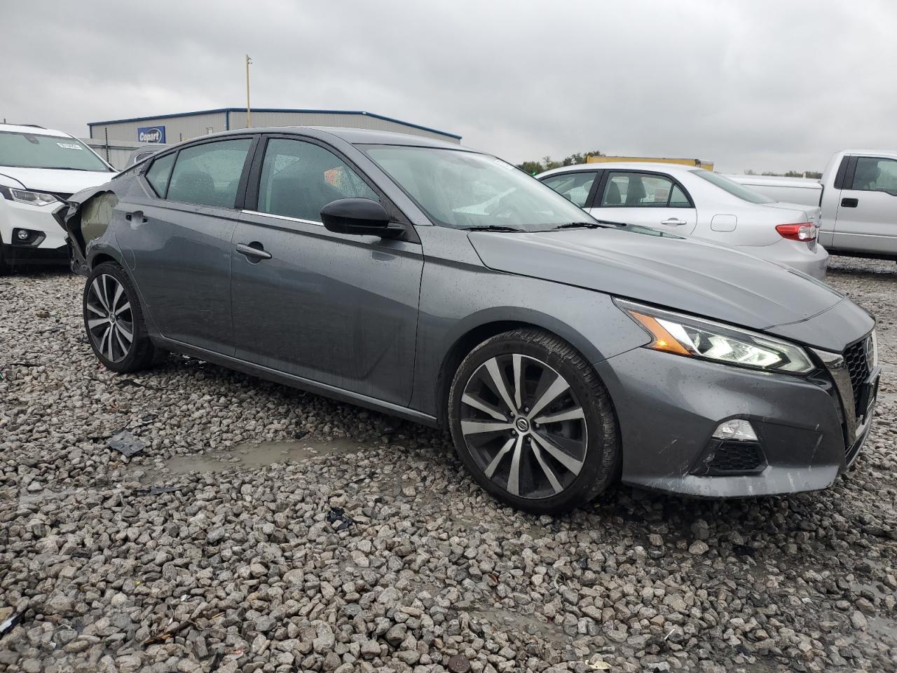 2020 Nissan Altima sr