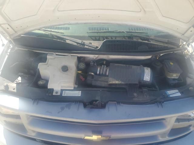 2002 Chevrolet Express G1500
