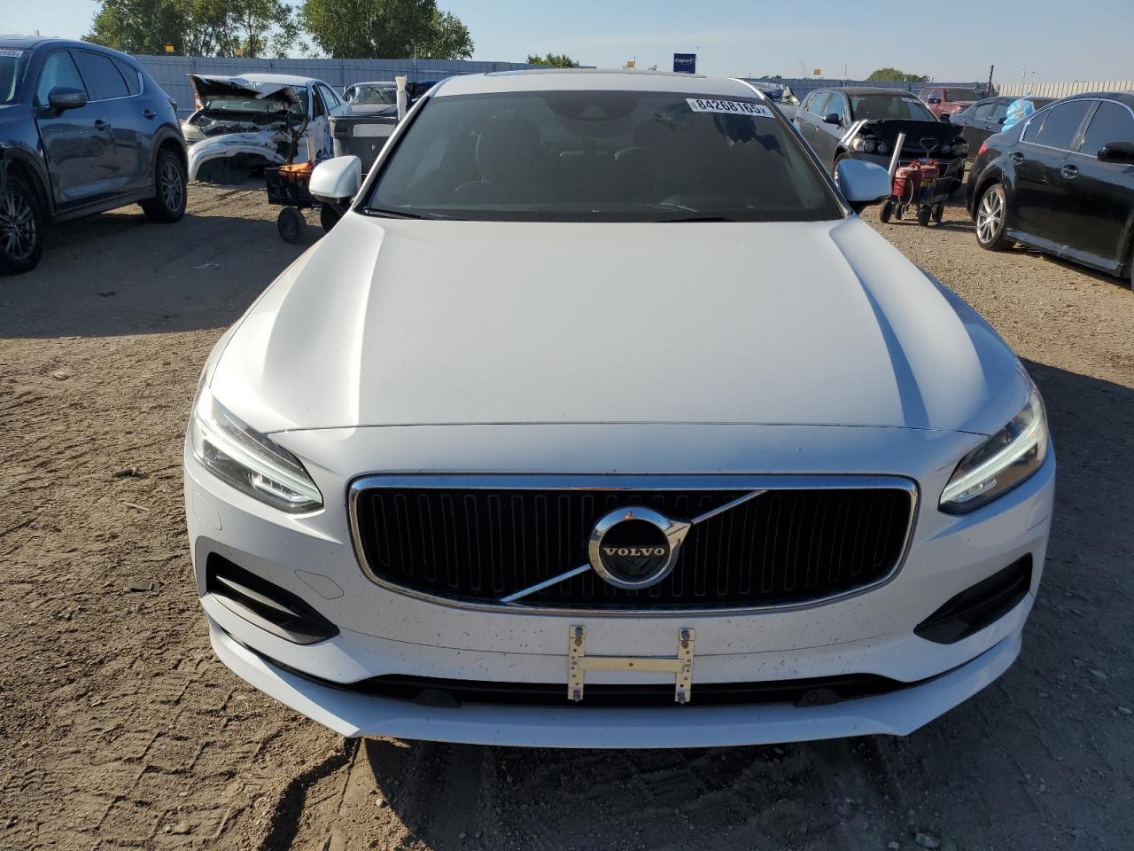 2020 Volvo S90 T6 Momentum