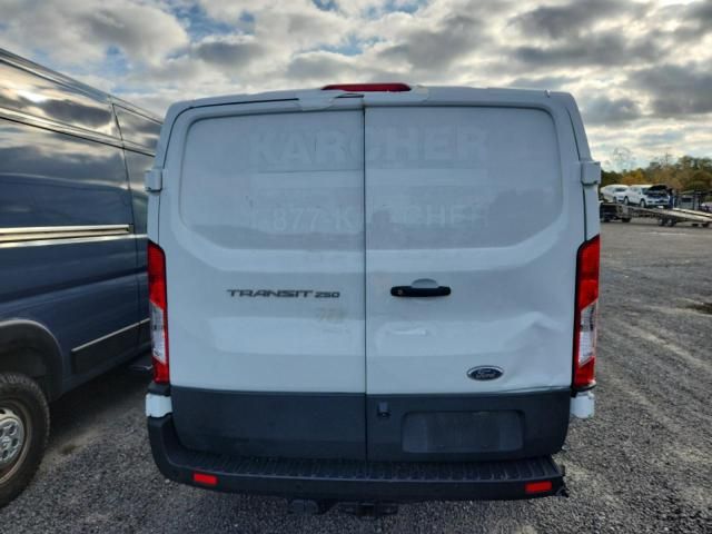 2023 Ford Transit T-250